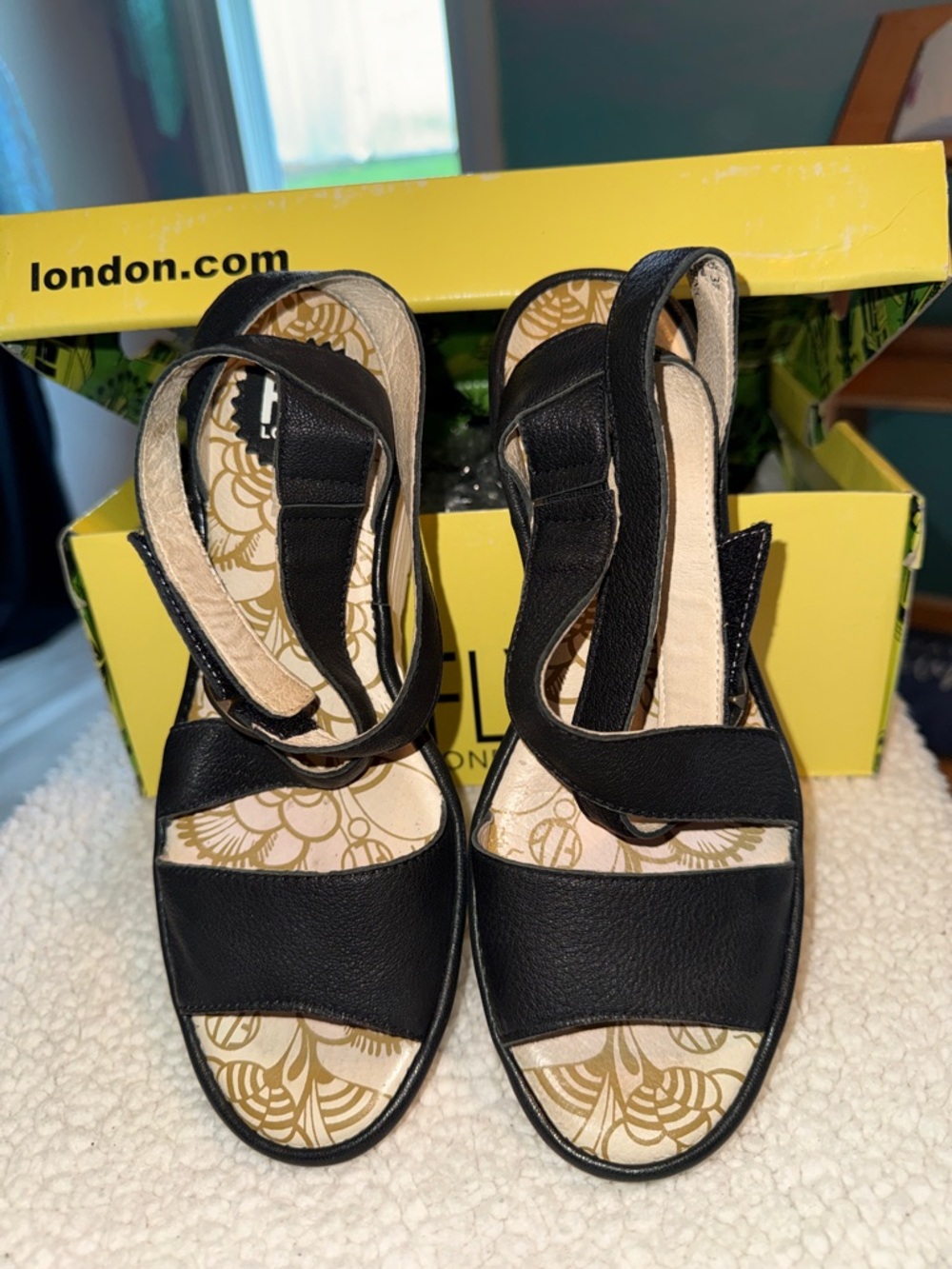 Fly London Black Leather Slingback Open-Toe Sandals with Patterned Insole